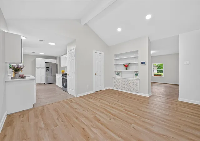 Photo 2 of Single family home for sale at 6418 Standing Oaks St, Houston, TX 77050 | MLS# 886180 | Listing updated on 2026-09-13