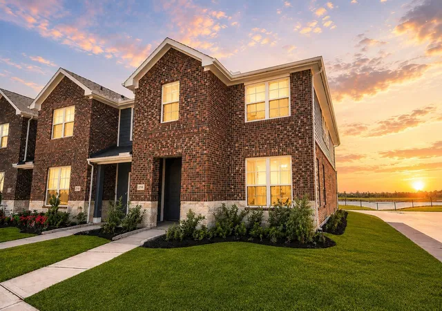 Townhouse for sale at 2738 Mariposa Crk Dr, Rosharon, TX 77583 | MLS# 75514960