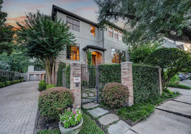 Photo 1 of Townhouse for sale at 1851 Norfolk St, Houston, TX 77098 | MLS# 52977651 | Listing updated on 2026-08-11