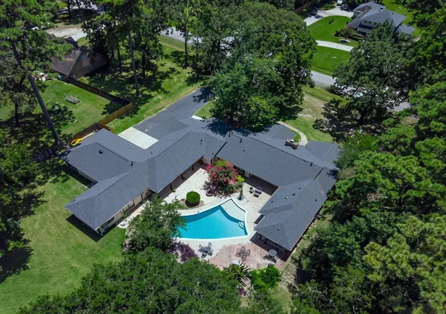 1st image of 1401 Magnolia Ln, Kingwood, TX 77339 | MLS# 42179245