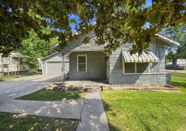 Photo 1 of Single family home for sale at 319 W 1st Street, Crosby, TX 77532 | MLS# 60808719 | Listing updated on 2026-09-04