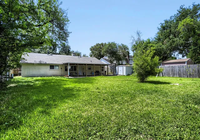29th image of 9610 S Hanworth Dr, Houston, TX 77031 | MLS# 43483273