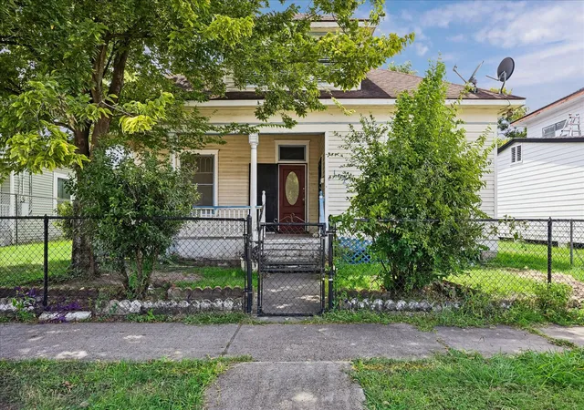 1st image of 1921 Chapman St, Houston, TX 77009 | MLS# 98258047