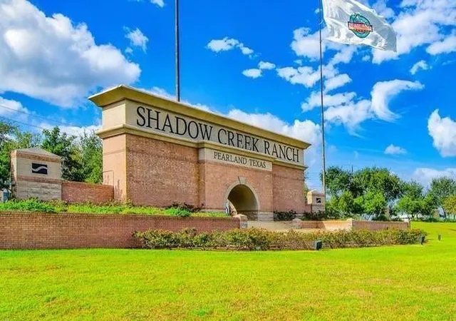 4th image of 2401 Sail Port St, Pearland, TX 77584 | MLS# 18094274