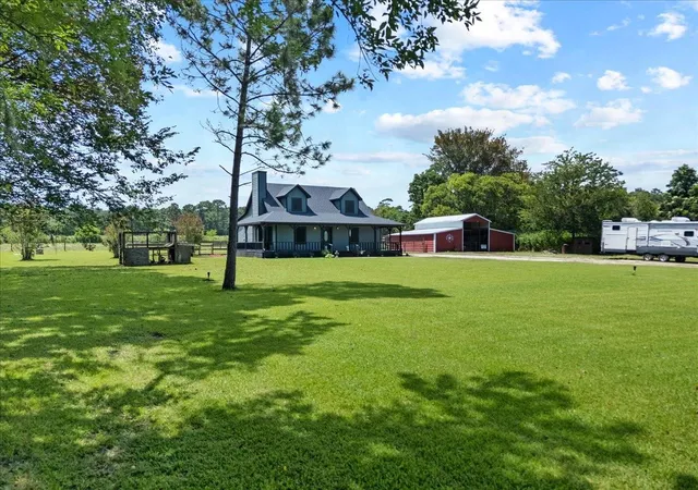 3rd image of 4714 Woodland Ln, Old River Winfree, TX 77535 | MLS# 42319369