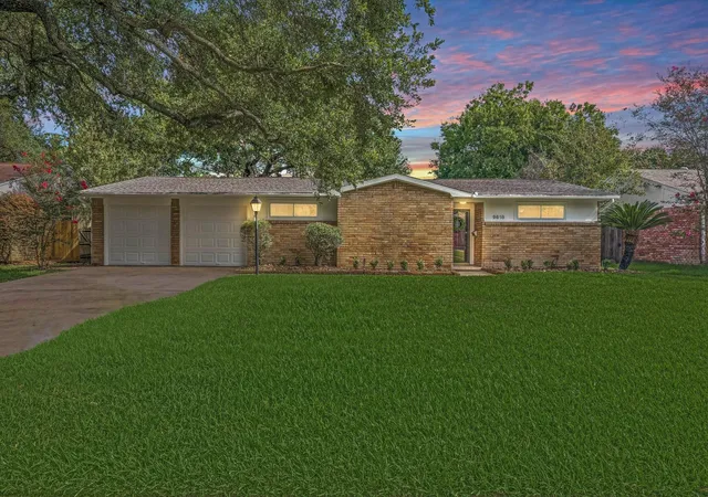 40th image of 9618 Highmeadow Dr, Houston, TX 77063 | MLS# 33709903