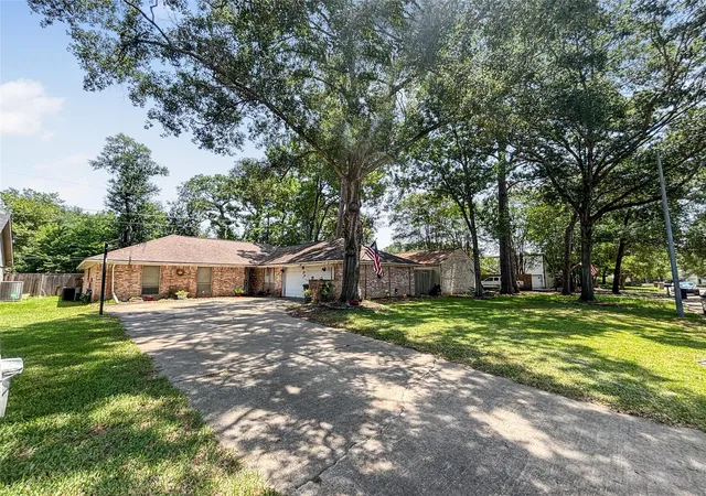 Photo 1 of Sale Pending at 10330 Sweetwood Dr, Houston, TX 77070 | MLS# 93091861 | Listing updated on 2026-09-09