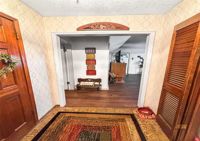 Photo 3 of Sale Pending at 10330 Sweetwood Dr, Houston, TX 77070 | MLS# 93091861 | Listing updated on 2026-09-09