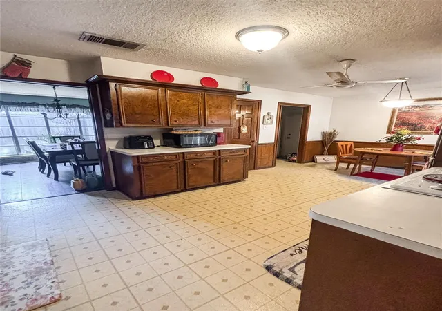 Photo 4 of Sale Pending at 10330 Sweetwood Dr, Houston, TX 77070 | MLS# 93091861 | Listing updated on 2026-09-09
