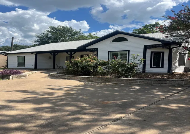 Photo 1 of Single family home for sale at 8393 Bermuda St, Industry, TX 78944 | MLS# 85728163 | Listing updated on 2026-08-13