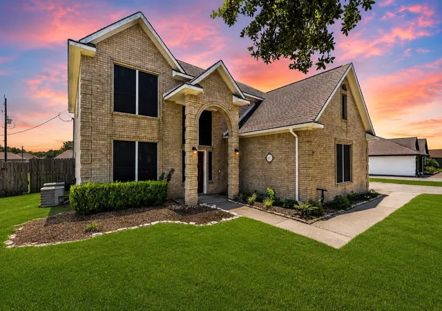 1st image of 6310 Wildlife Wy, Mont Belvieu, TX 77523 | MLS# 26145430