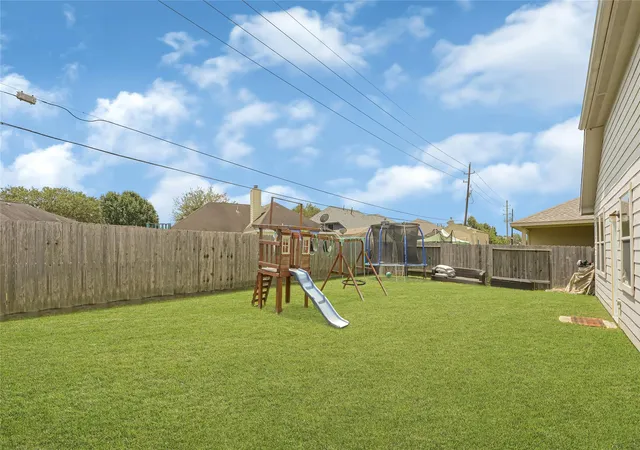 16th image of 10626 Pine Meadows Blvd, Baytown, TX 77523 | MLS# 40237141