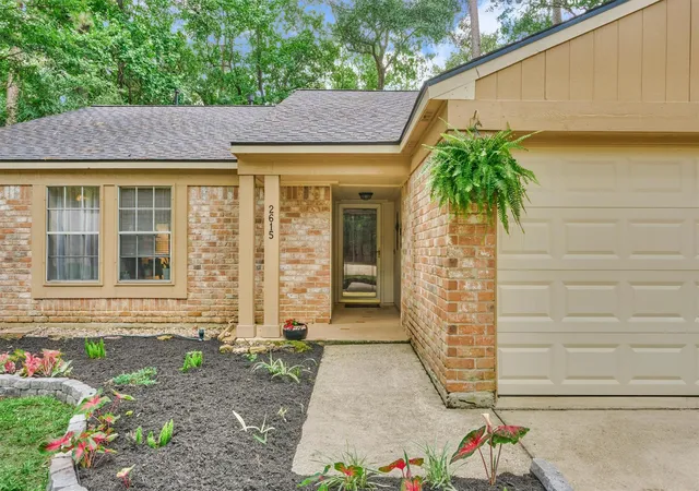 Photo 4 of Single family home for sale at 2615 Rosewood Pl, Spring, TX 77380 | MLS# 18011521 | Listing updated on 2026-09-11