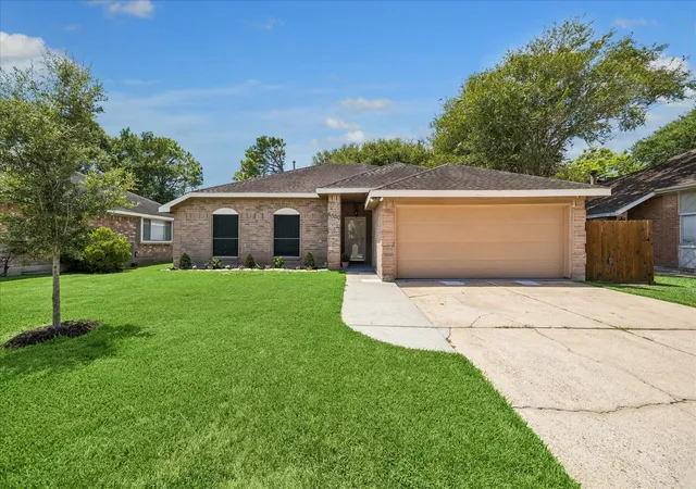 1st image of 4330 Glen Avon Dr, Pasadena, TX 77505 | MLS# 9178412