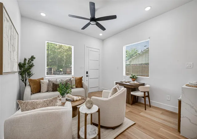 4th image of 7840 Nashville Unit A/B St, Houston, TX 77028 | MLS# 66568416
