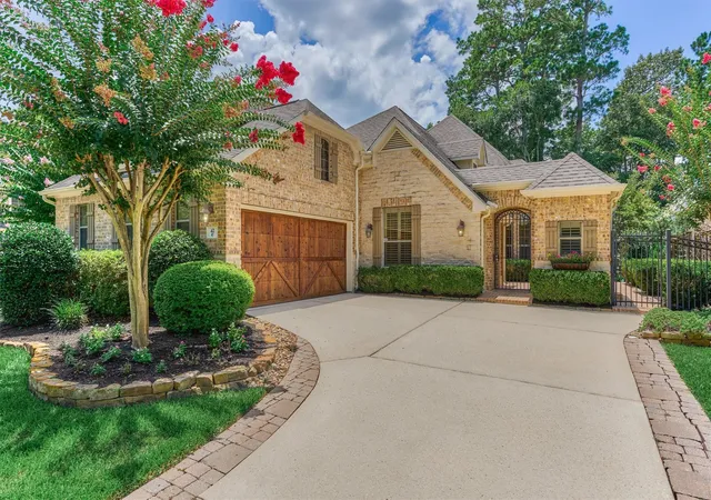 Photo 1 of Single family home for sale at 42 Carlyle Pl, Spring, TX 77382 | MLS# 91237338 | Listing updated on 2026-09-14
