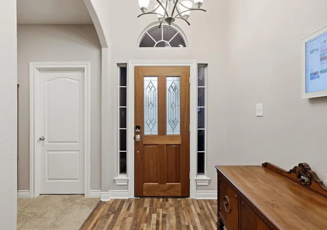 Photo 4 of Single family home for sale at 199 Kings Point St, Montgomery, TX 77356 | MLS# 43274566 | Listing updated on 2026-09-19