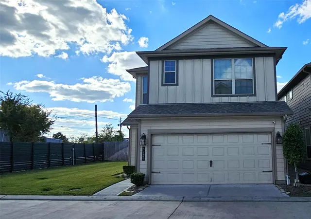 Photo 3 of Single family home for sale at 3234 Longleaf Meadows Dr, Houston, TX 77063 | MLS# 28732172 | Listing updated on 2026-08-15