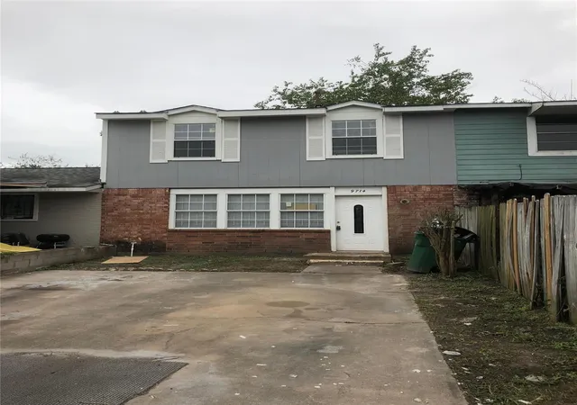 Photo 1 of Townhouse for sale at 9714 Galaxy St, Houston, TX 77078 | MLS# 13317002 | Listing updated on 2026-09-12