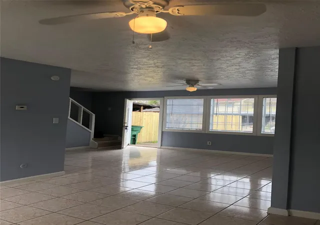 Photo 2 of Townhouse for sale at 9714 Galaxy St, Houston, TX 77078 | MLS# 13317002 | Listing updated on 2026-09-12