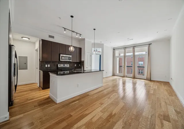 Photo 2 of Condo for sale at 300 St Joseph Pkwy #317, Houston, TX 77002 | MLS# 62059445 | Listing updated on 2026-08-26