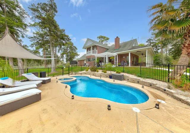 4th image of 9520 El Chaco Dr, Baytown, TX 77521 | MLS# 10155648