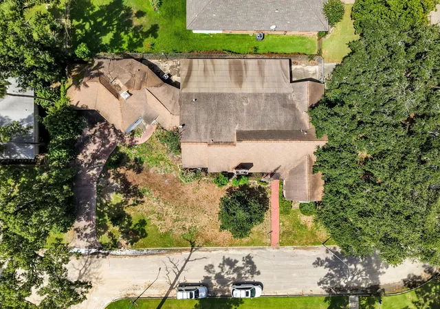 4th image of 4425 Laurel Dr, Houston, TX 77021 | MLS# 34467135