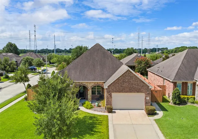 2nd image of 1618 Lansing Ln, League City, TX 77573 | MLS# 70714928