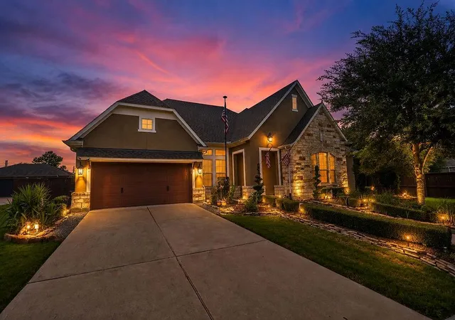 Photo 2 of Sale Pending at 10102 Hooke Dr, Rosharon, TX 77583 | MLS# 49687061 | Listing updated on 2026-08-31