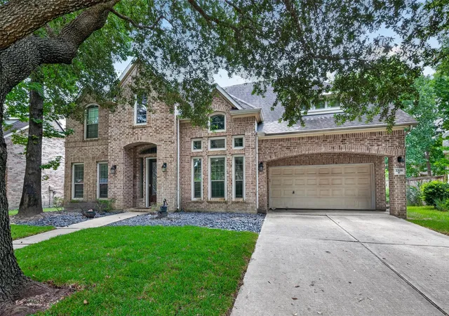 3rd image of 2206 Montclair Oaks Ln, Spring, TX 77386 | MLS# 29897058