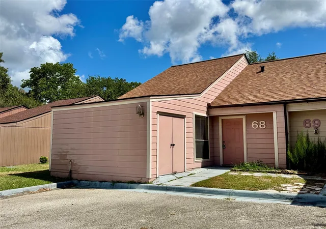 Photo 1 of Townhouse for sale at 68 Westwood Village Dr #TH68, Trinity, TX 75862 | MLS# 15188363 | Listing updated on 2026-08-11