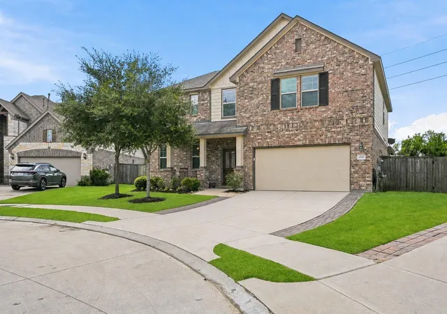1st image of 26103 Ridgelawn Dr, Richmond, TX 77406 | MLS# 24575955