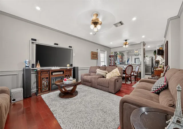Photo 4 of Single family home for sale at 10623 Logger Pines Trl, Houston, TX 77088 | MLS# 96793493 | Listing updated on 2026-08-16