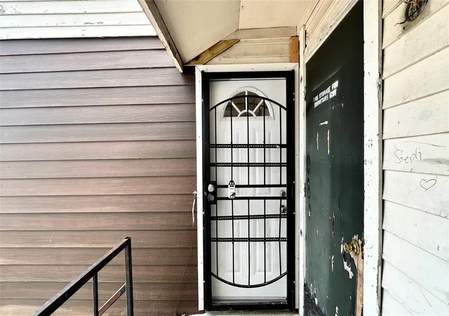 3rd image of 8323 Wilcrest Dr #0006, Houston, TX 77072 | MLS# 15713731