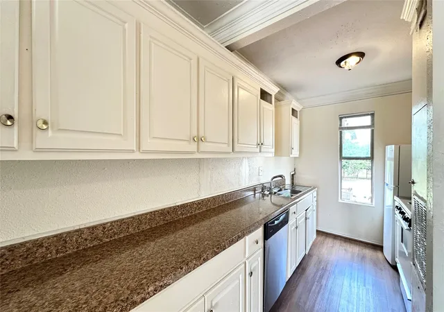 5th image of 8323 Wilcrest Dr #0006, Houston, TX 77072 | MLS# 15713731