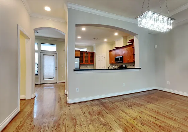 Photo 2 of Townhouse for sale at 1812 Rosalie St, Houston, TX 77004 | MLS# 65561350 | Listing updated on 2026-09-08
