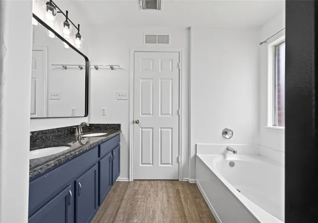 5th image of 24019 Kingbriar Dr, Spring, TX 77373 | MLS# 19597095