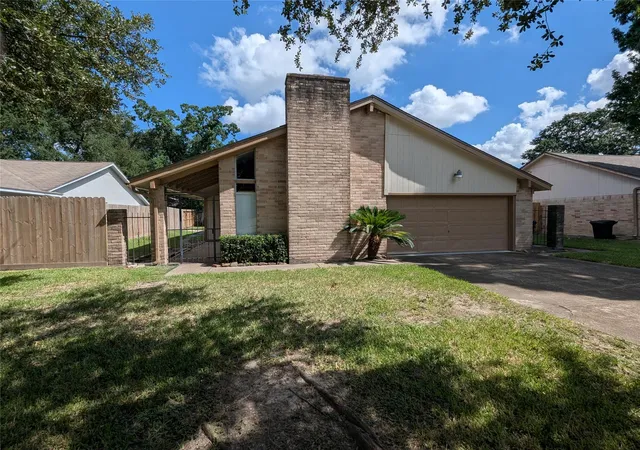 Photo 1 of Single family home for sale at 3610 Saratoga, Houston, TX 77088 | MLS# 17115181 | Listing updated on 2026-09-11