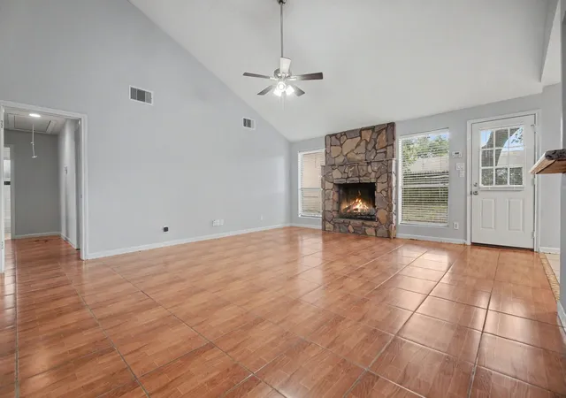 Photo 3 of Single family home for sale at 7419 Shady Vale Ln, Houston, TX 77040 | MLS# 2920197 | Listing updated on 2026-09-10