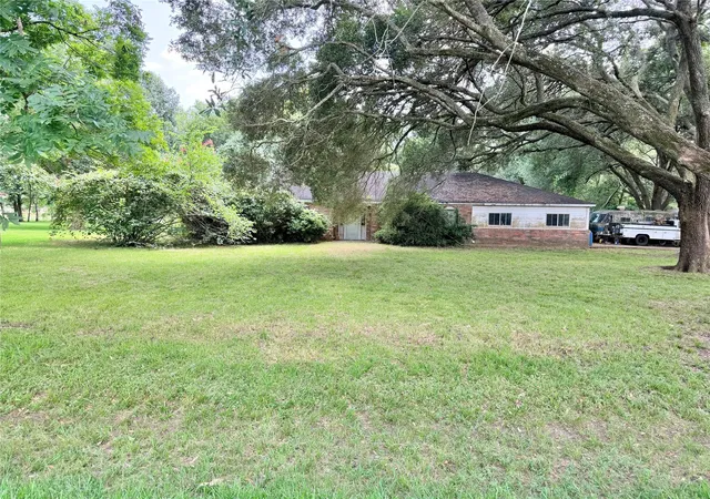 2nd image of 1921 Melody Ln, Richmond, TX 77406 | MLS# 64129043