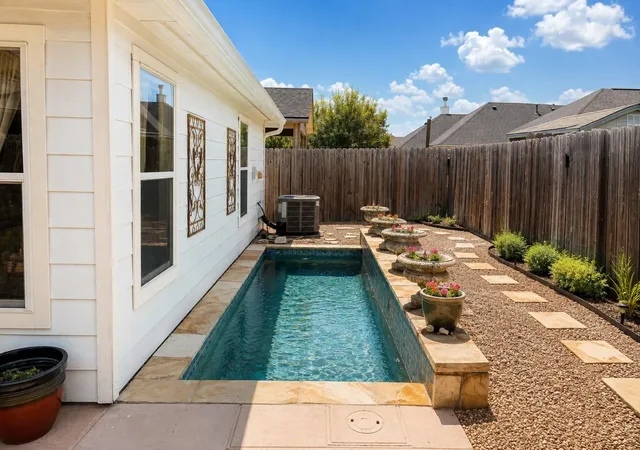 3rd image of 8726 Rollick Dr, Tomball, TX 77375 | MLS# 4028590