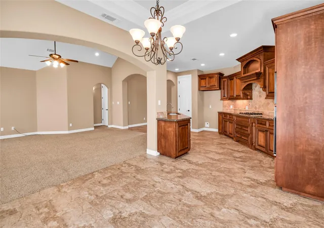 Photo 4 of Sale Pending at 1100 Southern Oaks Dr, Angleton, TX 77515 | MLS# 26833077 | Listing updated on 2026-09-15