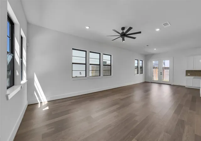 Photo 3 of Single family home for sale at 3211 Royal Oaks Holw Ln, Houston, TX 77082 | MLS# 96838872 | Listing updated on 2026-09-14