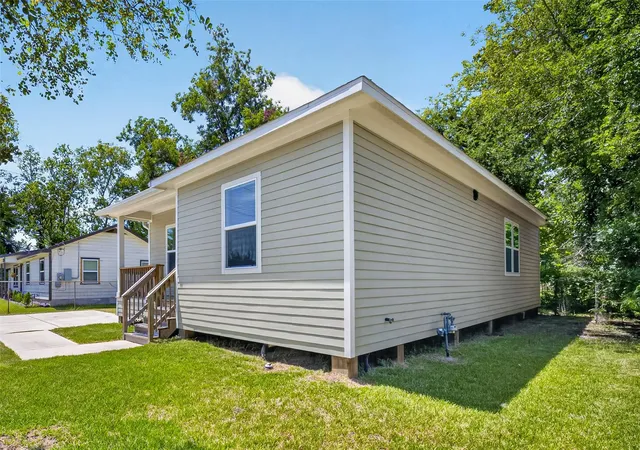 Photo 3 of Single family home for sale at 6605 Landor St, Houston, TX 77028 | MLS# 33433155 | Listing updated on 2026-08-12