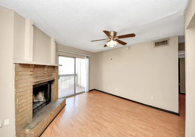 2nd image of 1500 Bay Area Blvd #295, Houston, TX 77058 | MLS# 87048545