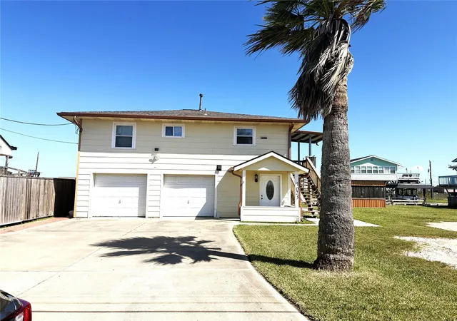 1st image of 7023 W Hunter Dr, Hitchcock, TX 77563 | MLS# 10371864