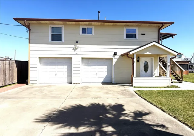2nd image of 7023 W Hunter Dr, Hitchcock, TX 77563 | MLS# 10371864