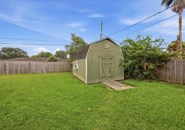 18th image of 8408 Friar Tuck Dr, Orange, TX 77632 | MLS# 42341809