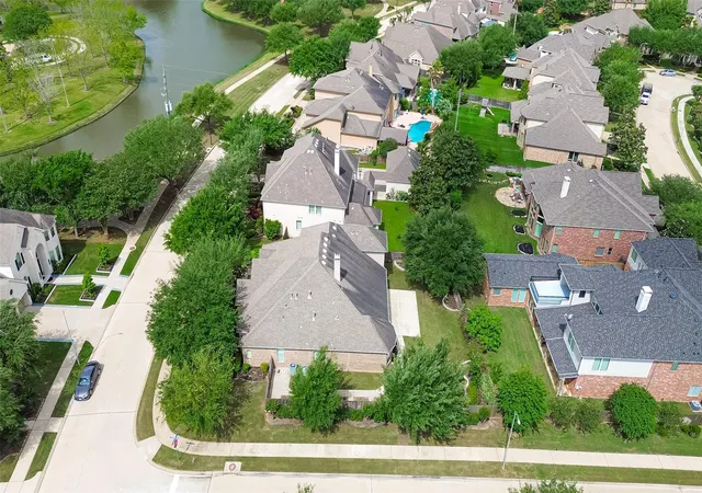 4th image of 222 Chatham Ave, Sugar Land, TX 77479 | MLS# 26665439