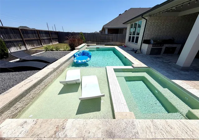 Photo 3 of Single family home for sale at 9214 Trimble Landing Dr, Tomball, TX 77375 | MLS# 53621385 | Listing updated on 2026-10-10